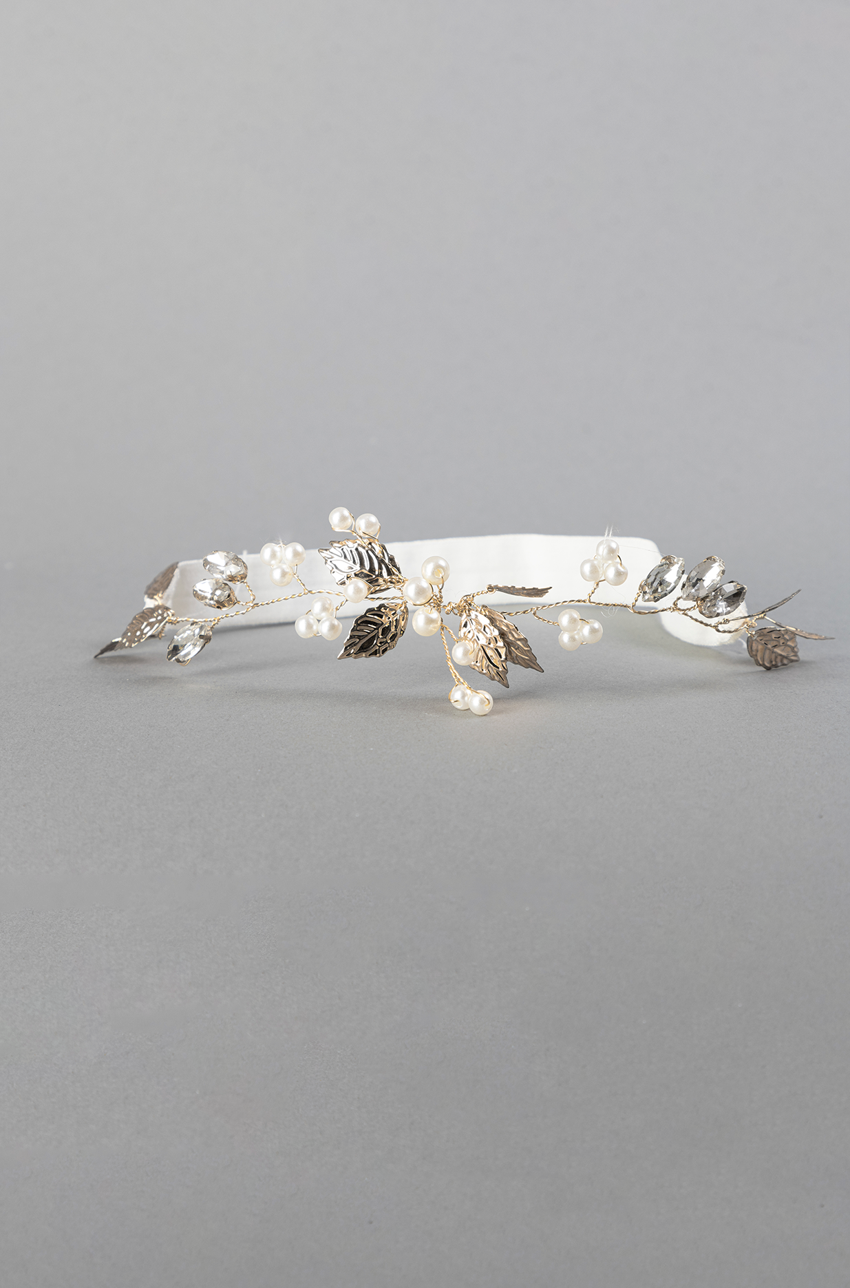 PEARLS GARTER BELT
