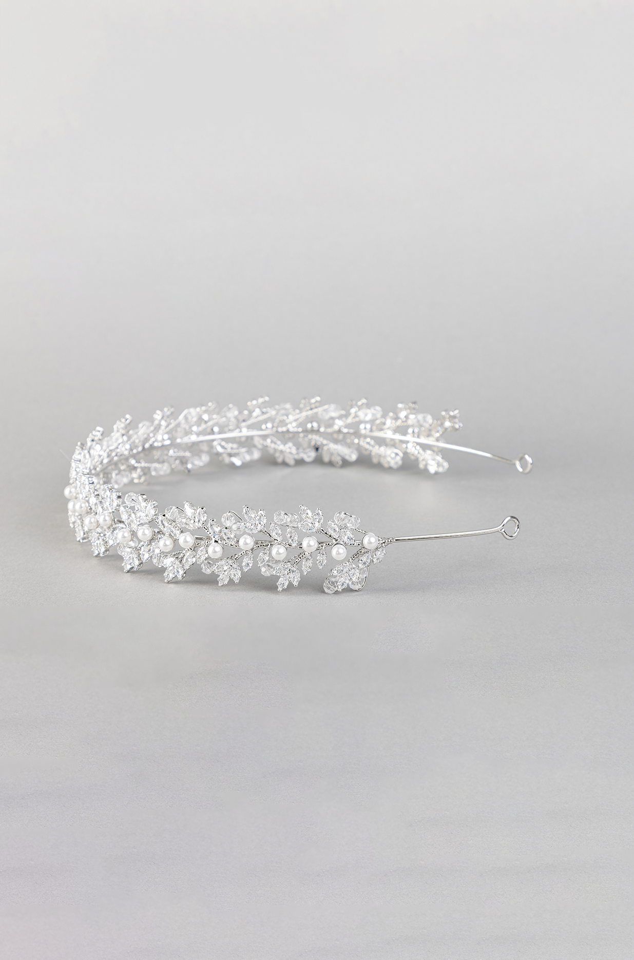PEARL LEAVES TIARA