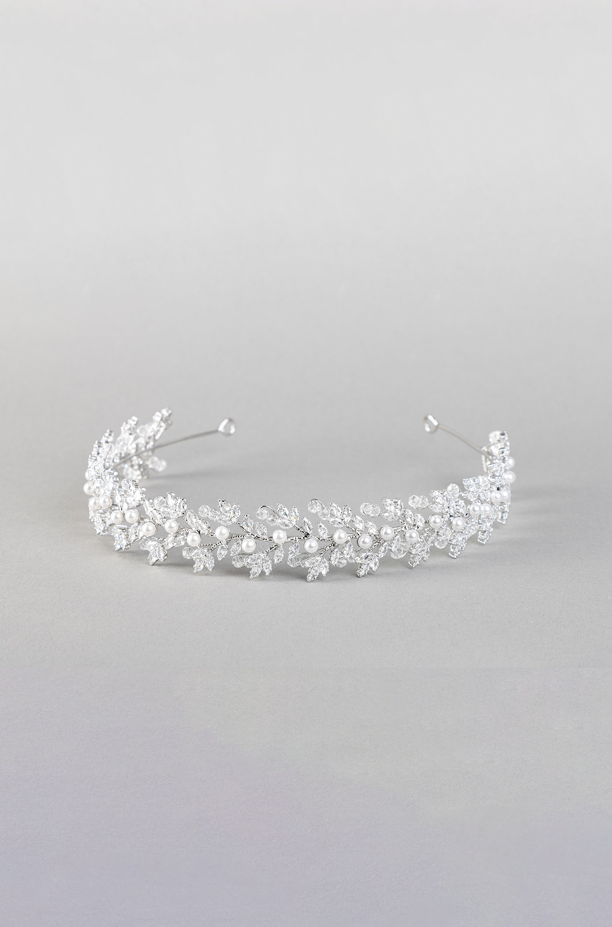 PEARL LEAVES TIARA