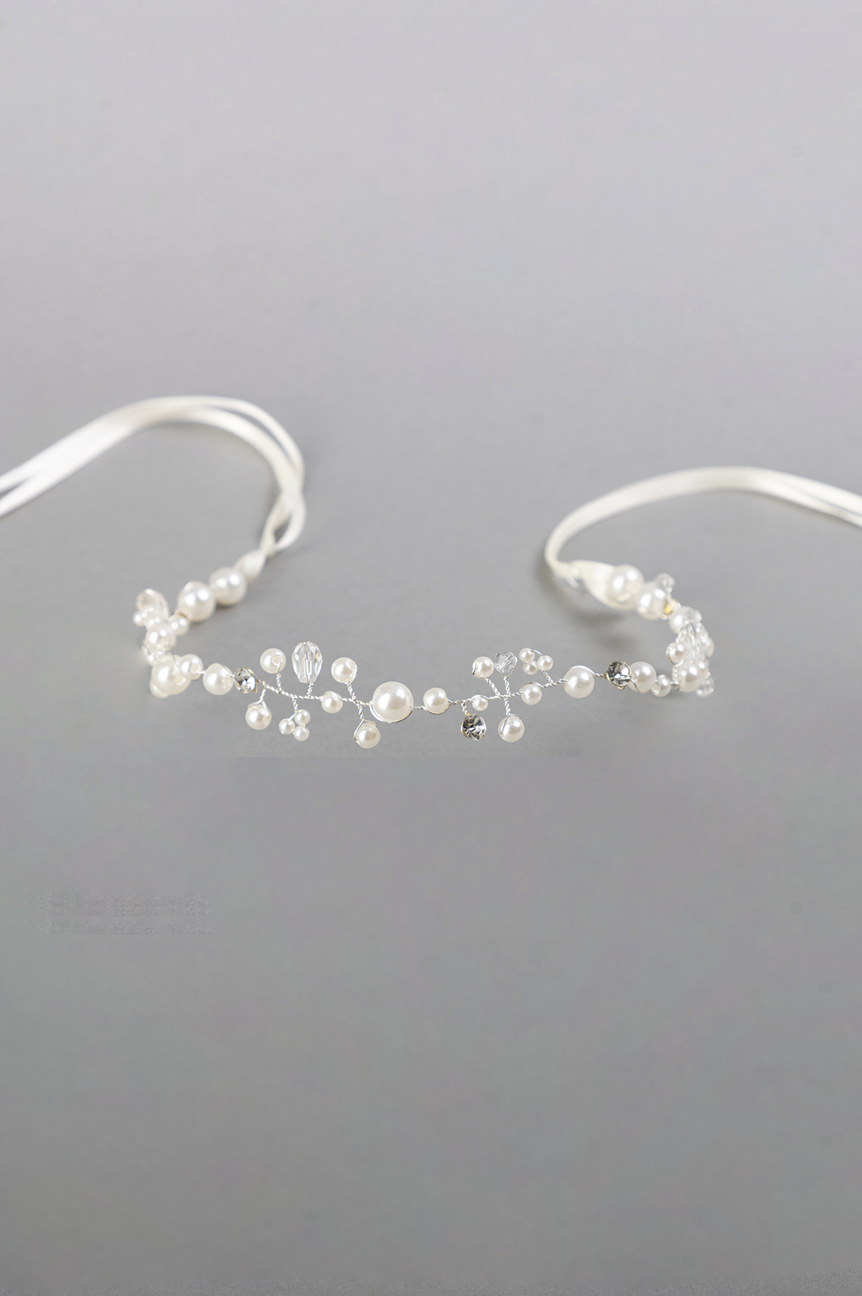 HEADPIECE PEARLS AND CRYSTALS