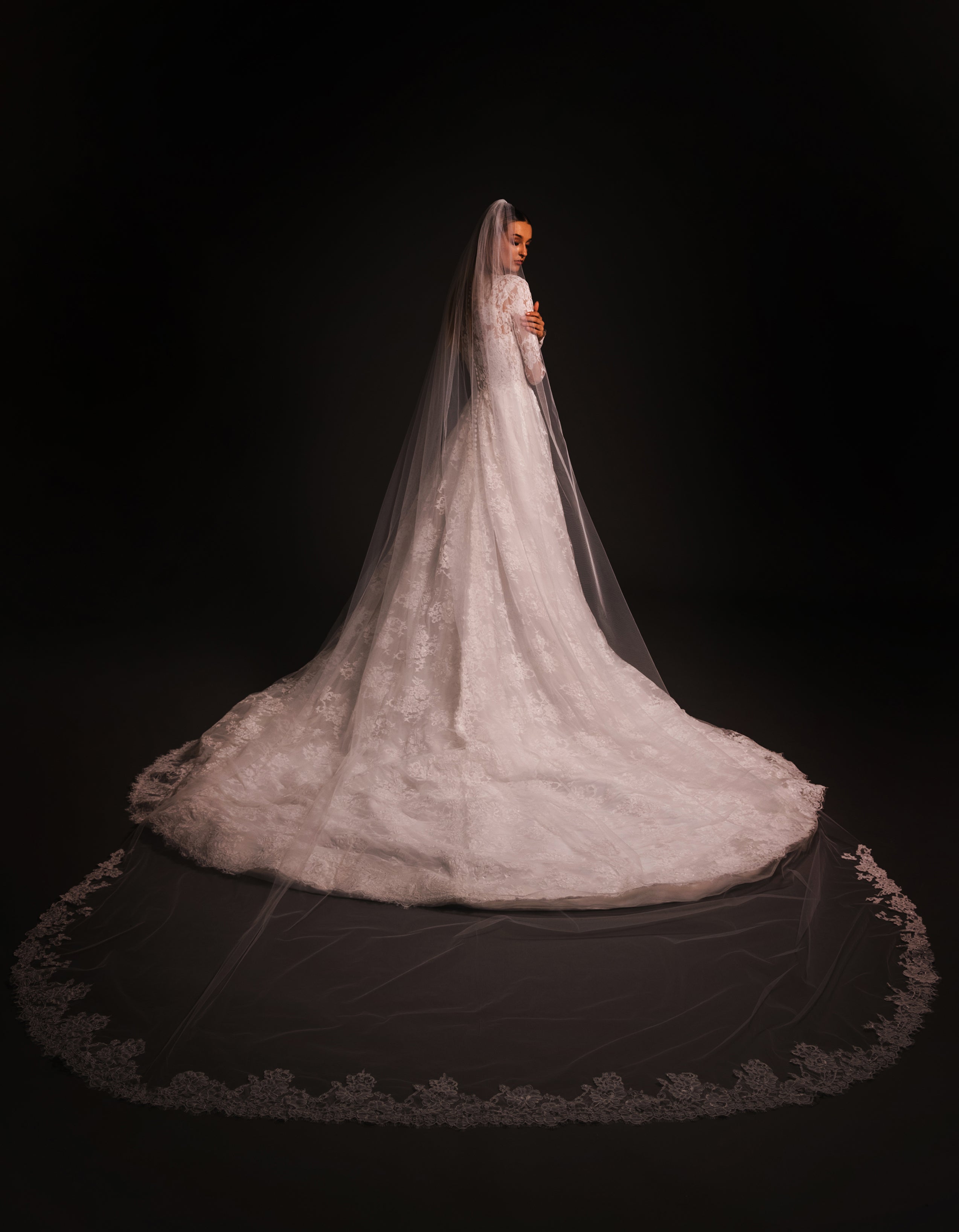 NICKY HILTON – VERO DIAZ BRIDAL