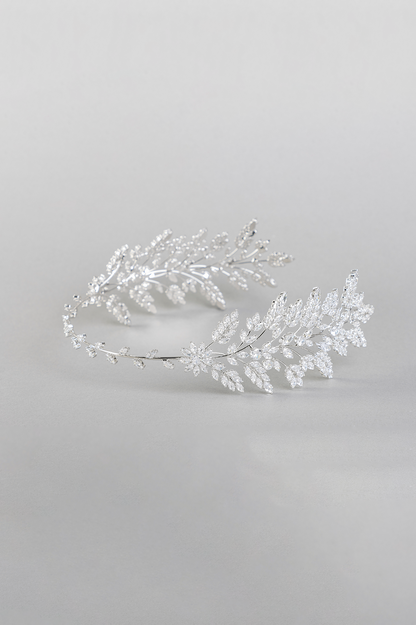ROMANTIC TIARA